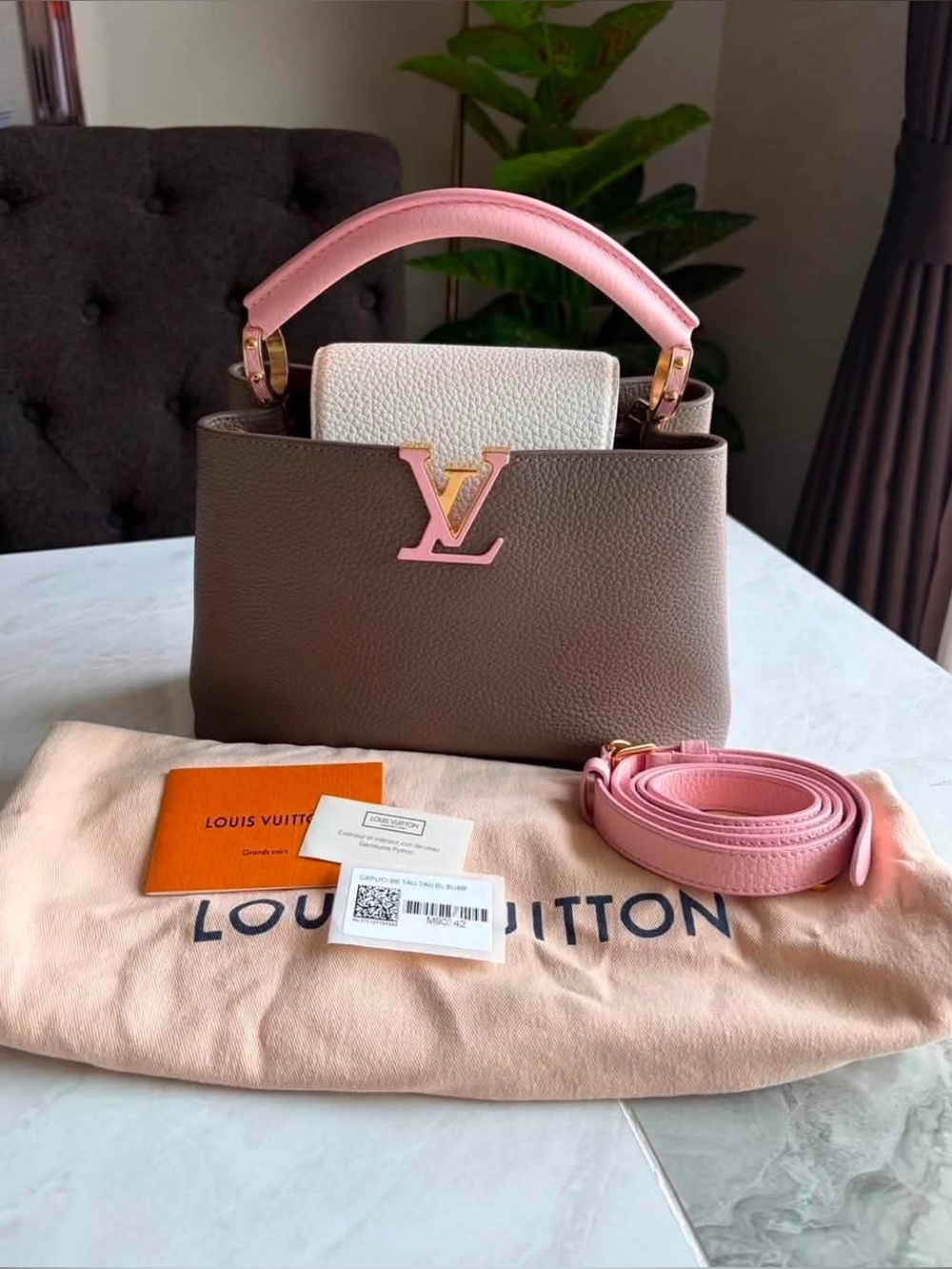 Price firm. Louis Vuitton Tri Color Taurillon Leather Capucines BB Shoulder Bag